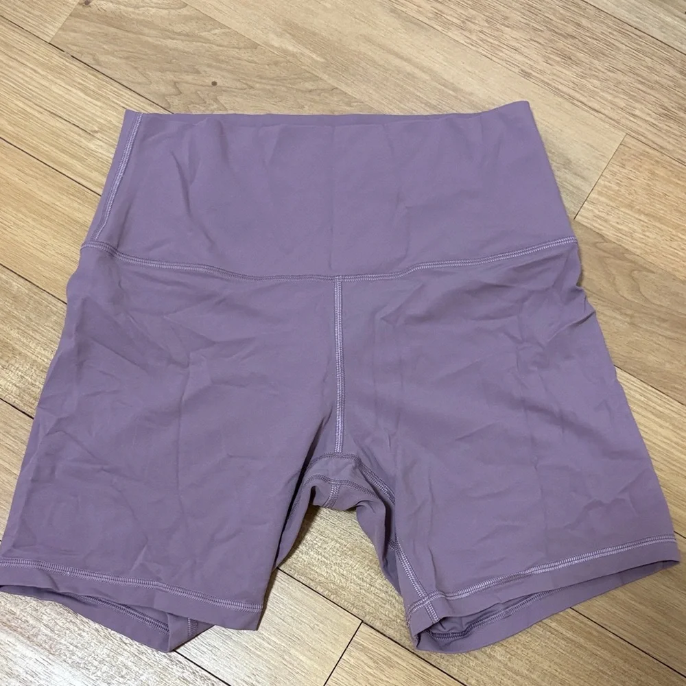 Lululemon Align High-Rise 6” Short - Picture 3 of 6